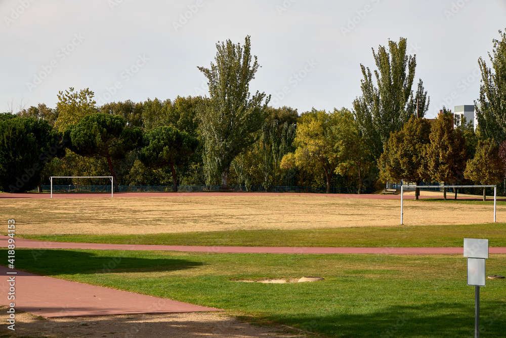 Obraz premium Soccer field in a park in the city of Salamanca (Spain)