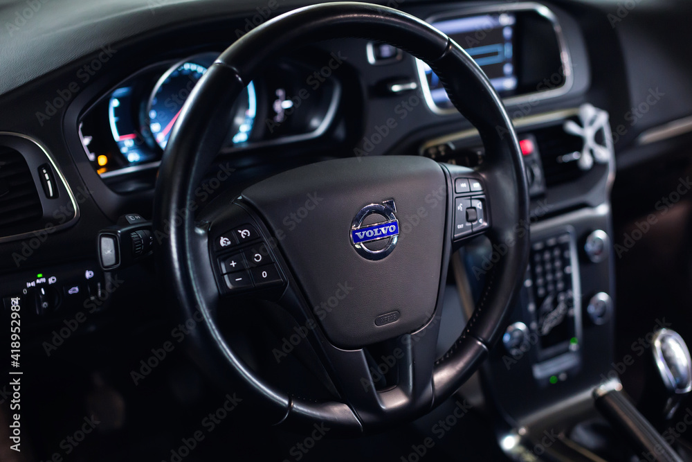 Volvo v40 sale steering wheel