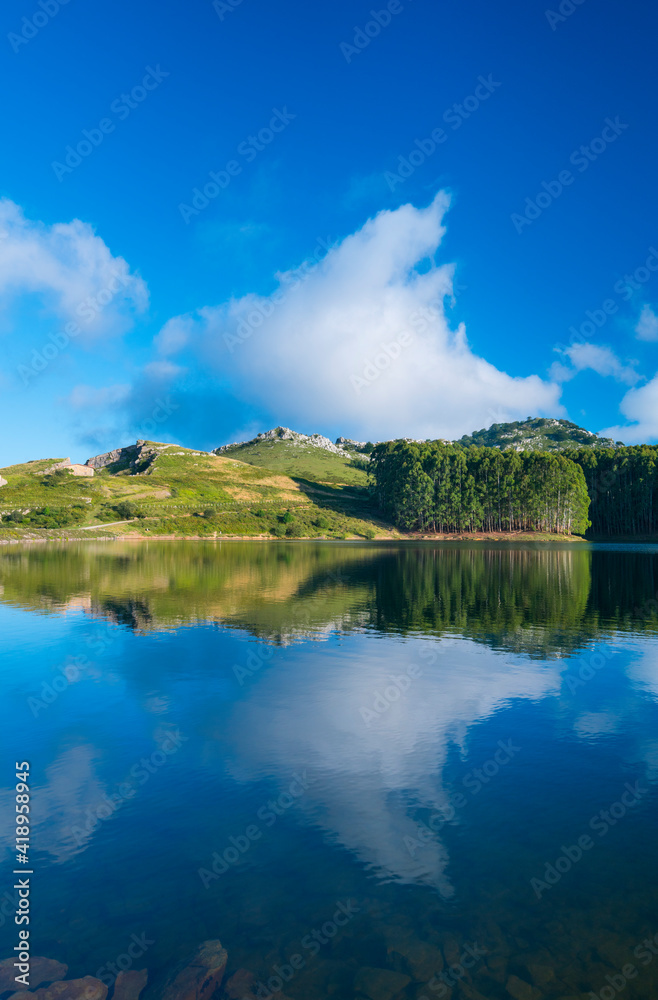 El Juncal reservoir - Embalse de El Juncal, Río  Chirlia, Guriezo, MOC Montaña Oriental Costera, NATURA 2000, Cantabria, Spain, Europe