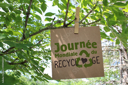 Journée mondiale du recyclage © CURIOS