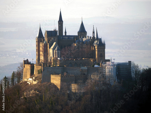 Hechingen, Deutschland: Blick auf die berühmte Burg Hohenzollern