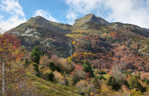 Autumn scene in Bujaruelo valley  Spain