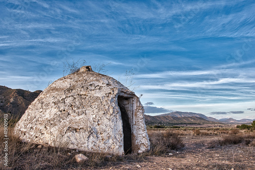cuco antiguo refugio de pastores