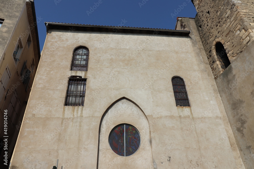 Fototapeta premium La chapelle de Trachin, construite au 14 ème siècle, vue de l'extérieur, ville de Annonay, département de l'Ardèche, France
