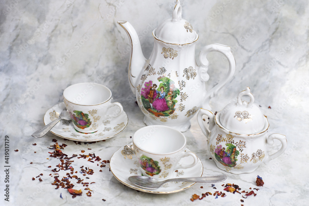 Fototapeta premium Retro-vintage porcelain tea sets