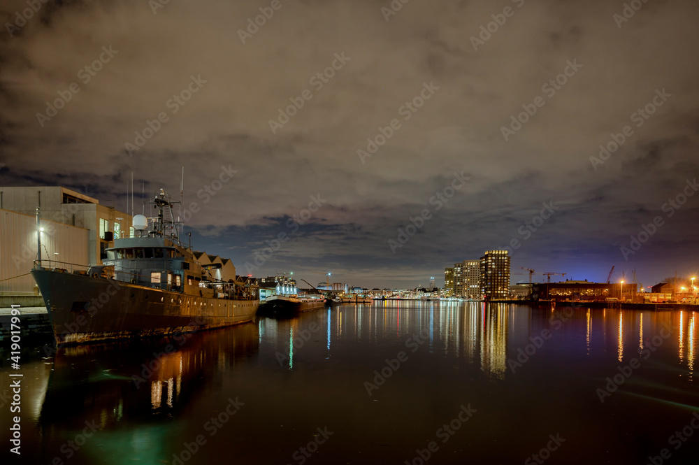 Night shot of ships on the quay in Antwerp