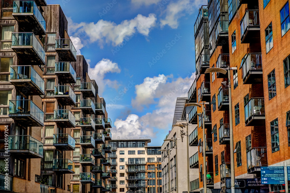 Fototapeta premium The skyline of Dublin Ireland along the River Liffey