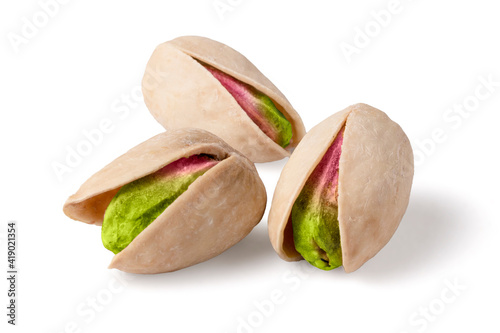 Fotografie pistachio isolated on white background