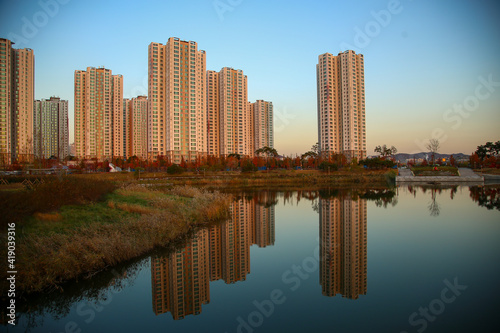 한국 인천에서 보는 아파트가 보이는 View of apartments from Incheon, Korea