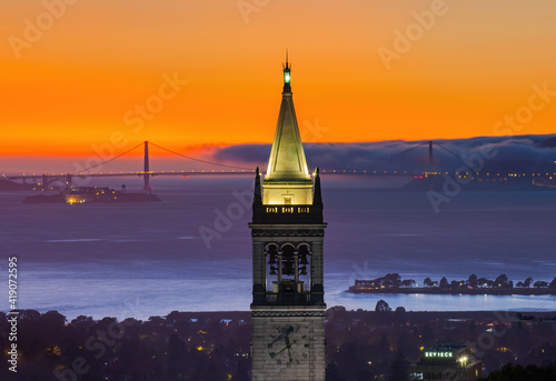 Leinwand Poster Sather Tower in UC Berkeley, California