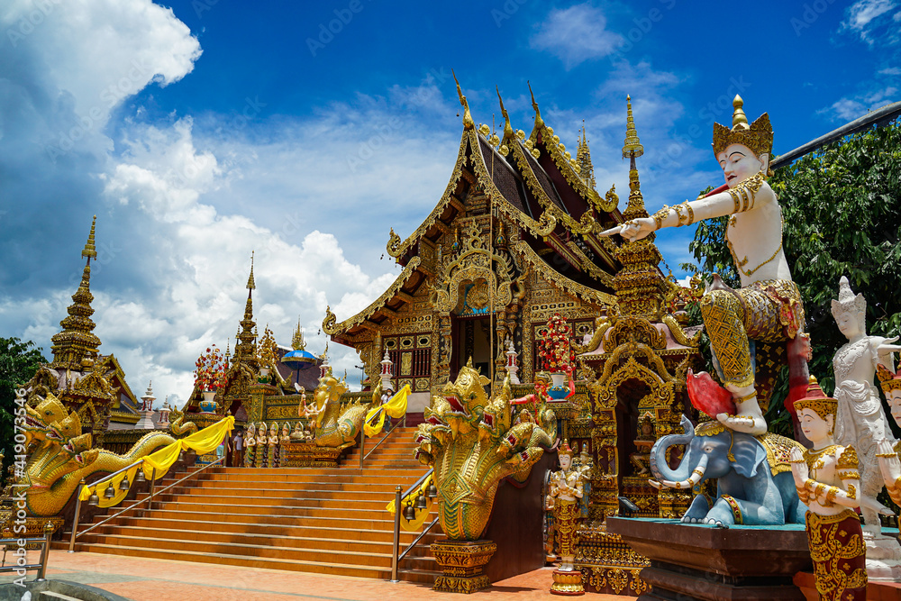 Fototapeta premium Wat Sang Kaew Photiyan is located at Morn Sang Kaew mountain Mae Suay district, Chiang Rai