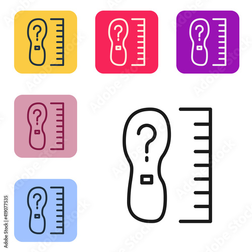 Black line Square measure foot size icon isolated on white background. Shoe size, bare foot measuring. Set icons in color square buttons. Vector.