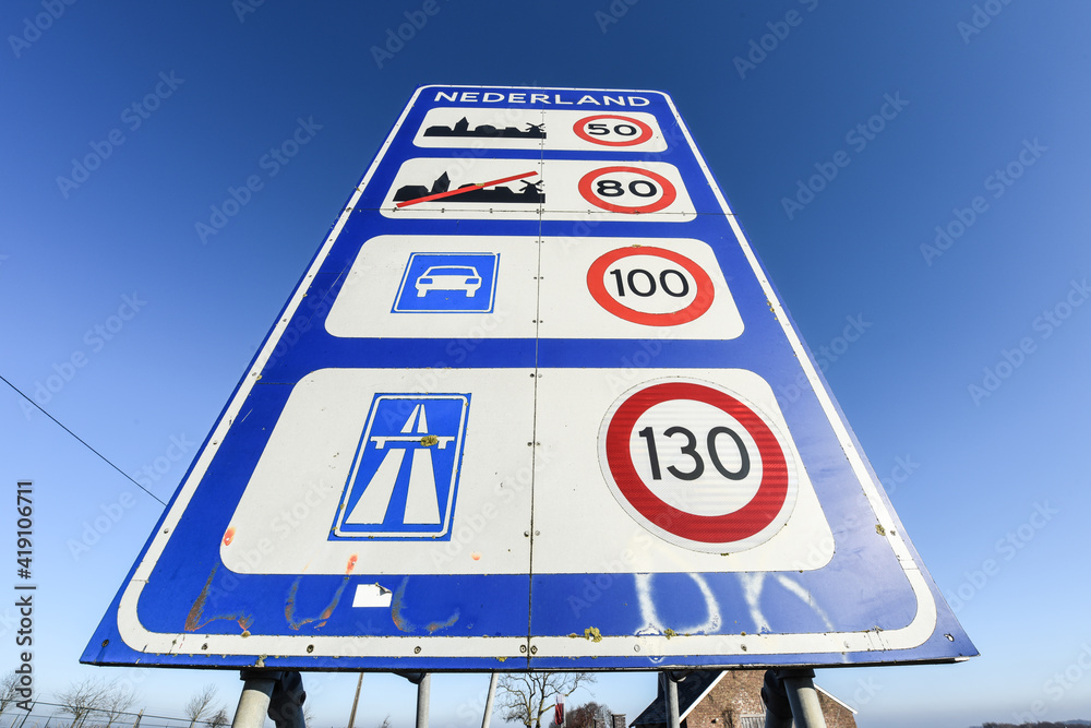 Frontiere pays limite limitation vitesse europe pays Bas Hollande Stock  Photo | Adobe Stock