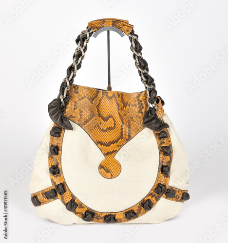 Fashionable and stylish walking handbag for woman.