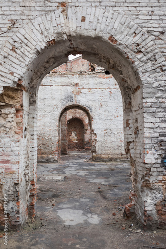  Abandoned warehouses (Paramonovskie) in Rostov-on-Don (1883)