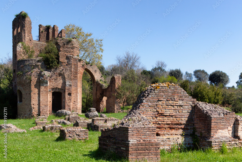 Roma. Circus of Maxentius,  the carceres, starting gates which were positioned on an arcuated course between the towers