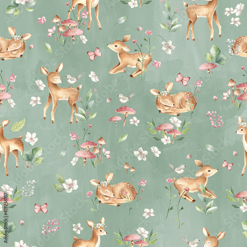 Photo Watercolor seamless pattern with baby deer and flowers