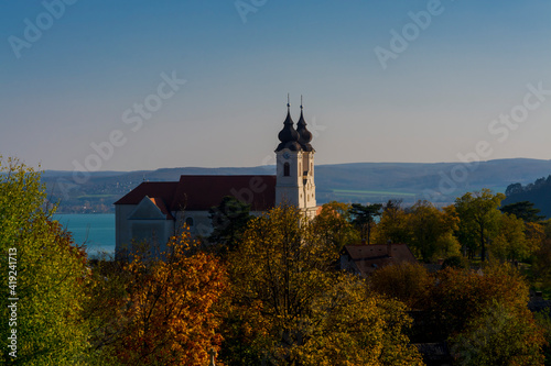 Φωτογραφία The Tihany Abbey and the lanscape of North Balaton