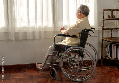 Canvastavla Lonely Asian Senior man was sick and sitting on wheelchair