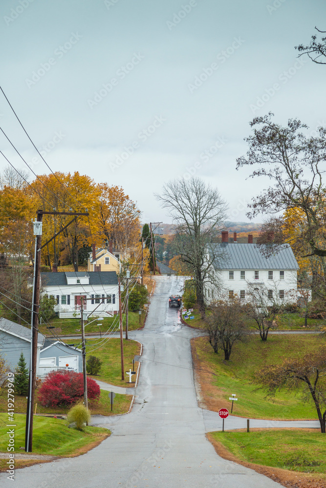USA, Maine, Wiscasset. Village road during autumn.