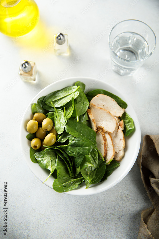 Healthy spinach salad with chicken and olives Healthy spinach salad with chicken and olives