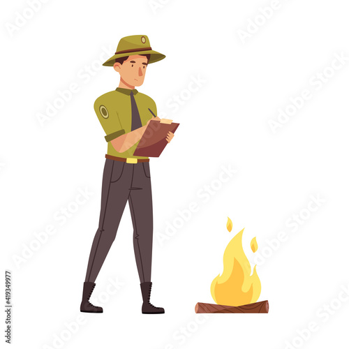 Photo Male Park Ranger in Khaki Hat Protecting and Preserving National Parkland Detect