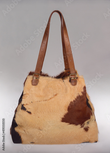 Fashionable and stylish walking handbag for woman.