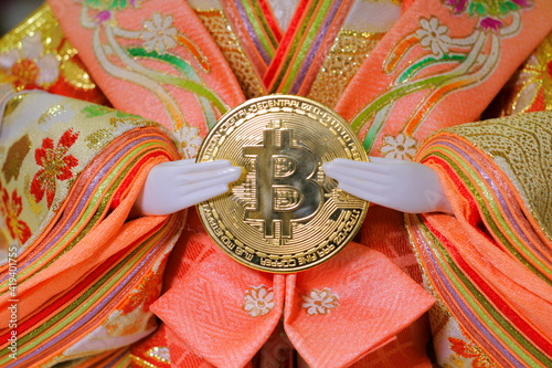 黄金に輝く富を象徴するビットコインの仮想通貨