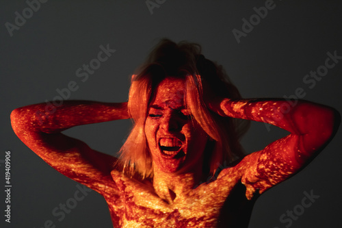 Billede på lærred Aggressive woman