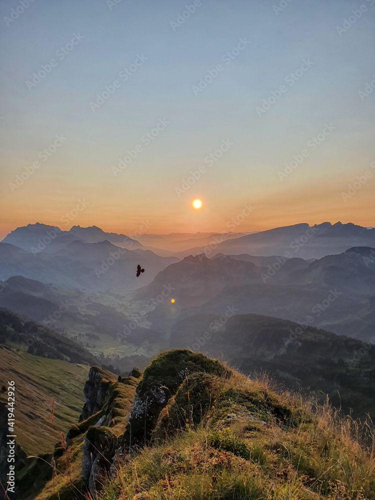 Sonnenaufgang auf dem Speer, Schweizer Alpen Sonnenaufgang auf dem Speer, Schweizer Alpen