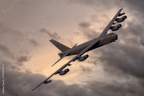 Fotografía Boeing B52 nuclear long range heavy bomber with dramatic sky