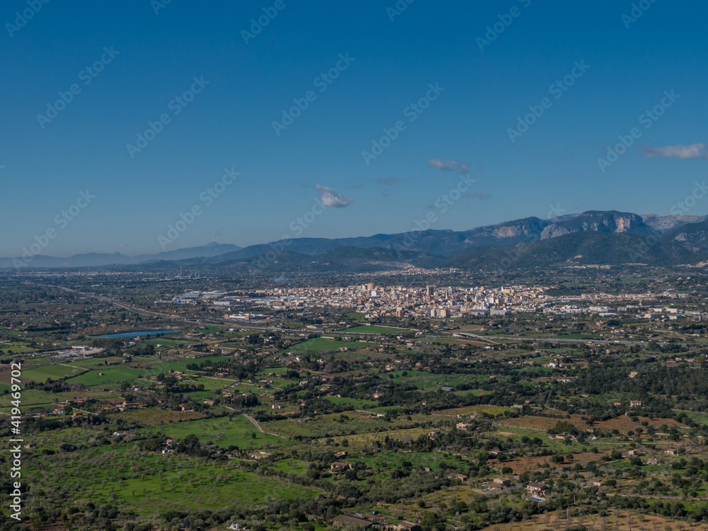 Obraz premium panoramic view of the city of Inca on the balearic island of mallorca, spain