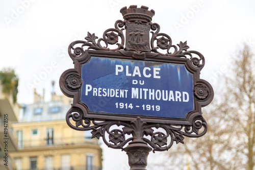Road sign Place du President Mithouard, Paris