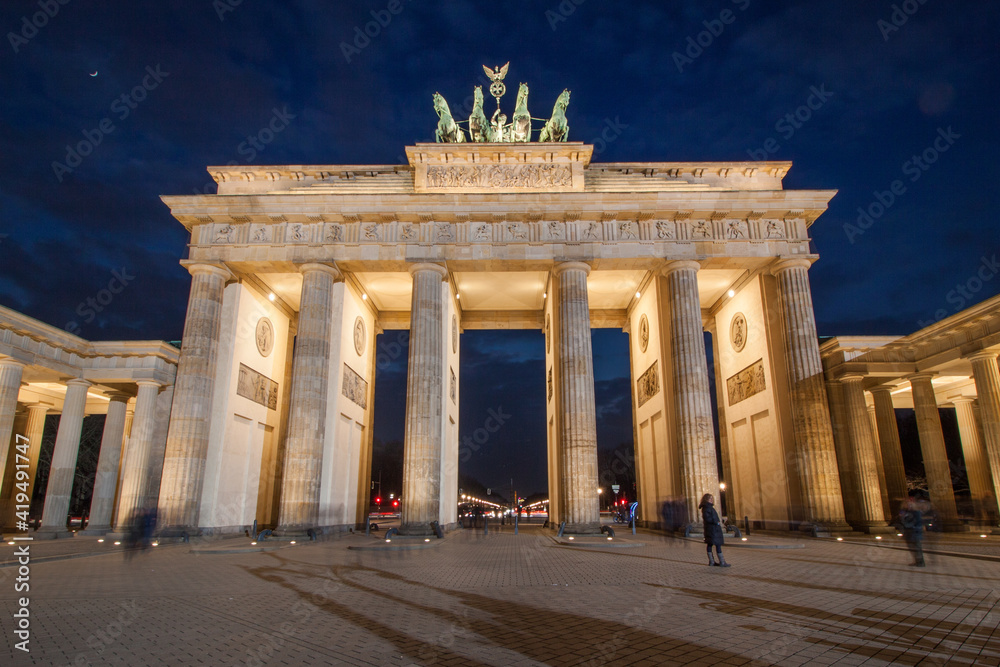 Brandenburg Gate at night / Berlin, Germany