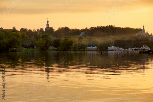 Obraz na płótnie Evening on the Moscow River. w salonie