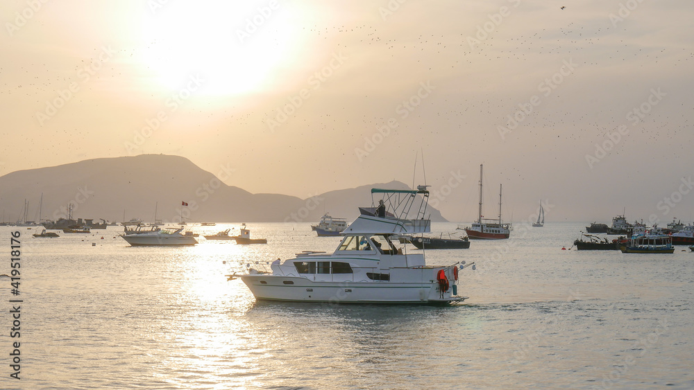 Fototapeta premium boats in the port