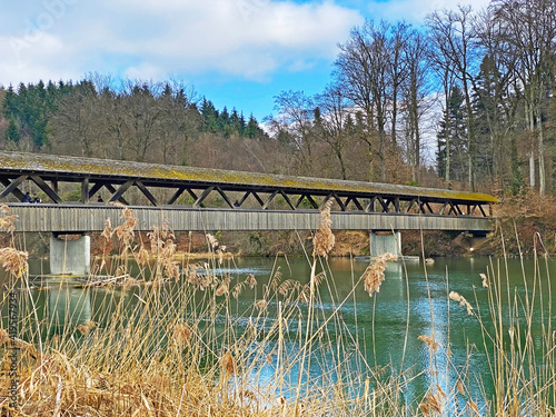 Hermetschwil wooden footbridge over the Reuss river (Holzfussgängerbrücke Hermetschwil über den Fluss Reuss) - Switzerland (Schweiz) photo