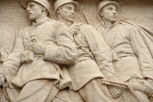 фотографія Sculptural bas-reliefs in the new courtyard of Palazzo Bo where the University o