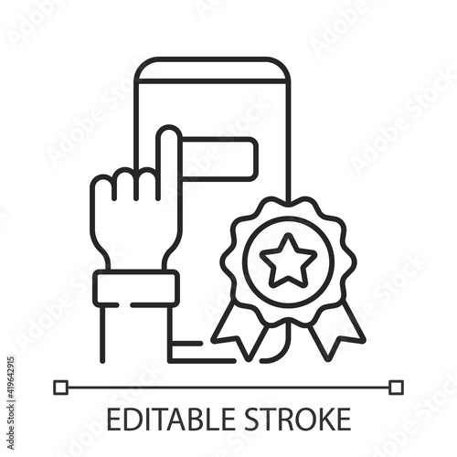 In-app perks black linear icon for light theme. Accrual bonuses for using application of stores. Thin line customizable illustration. Isolated vector contour symbol for night mode. Editable stroke