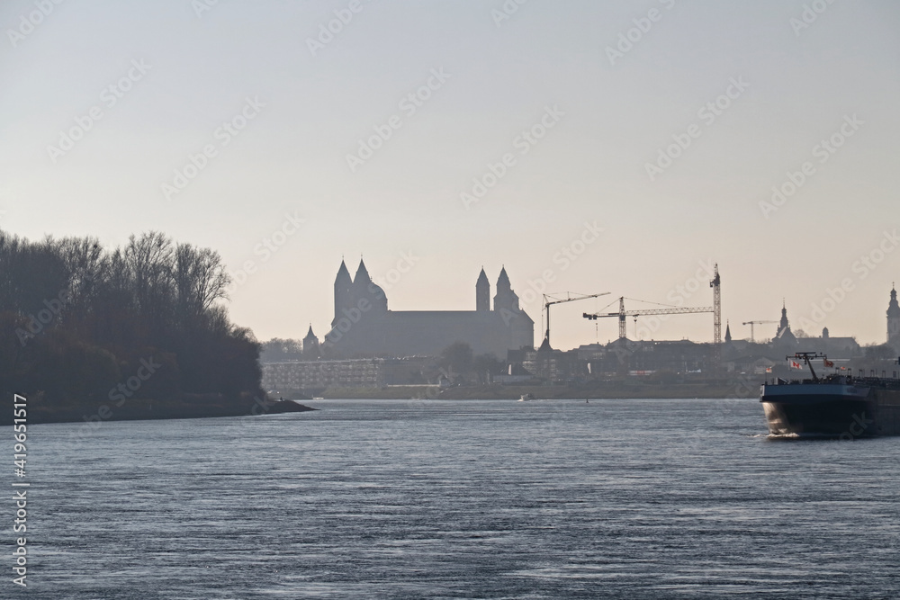 Rhein bei Speyer