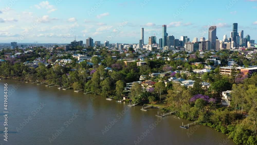 Aerial view of the Brisbane River and homes in the Dutton Park suburb of Brisbane, Queensland, Australia Aerial view of the Brisbane River and homes in the Dutton Park suburb of Brisbane, Queensland, Australia