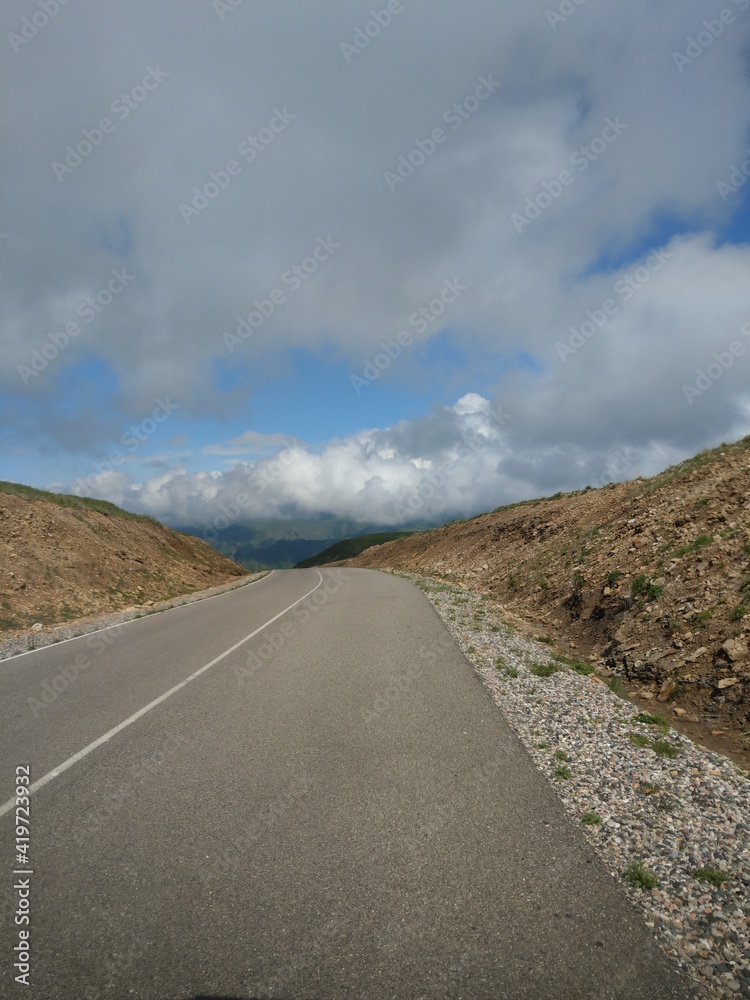 Fototapeta premium road in the mountains