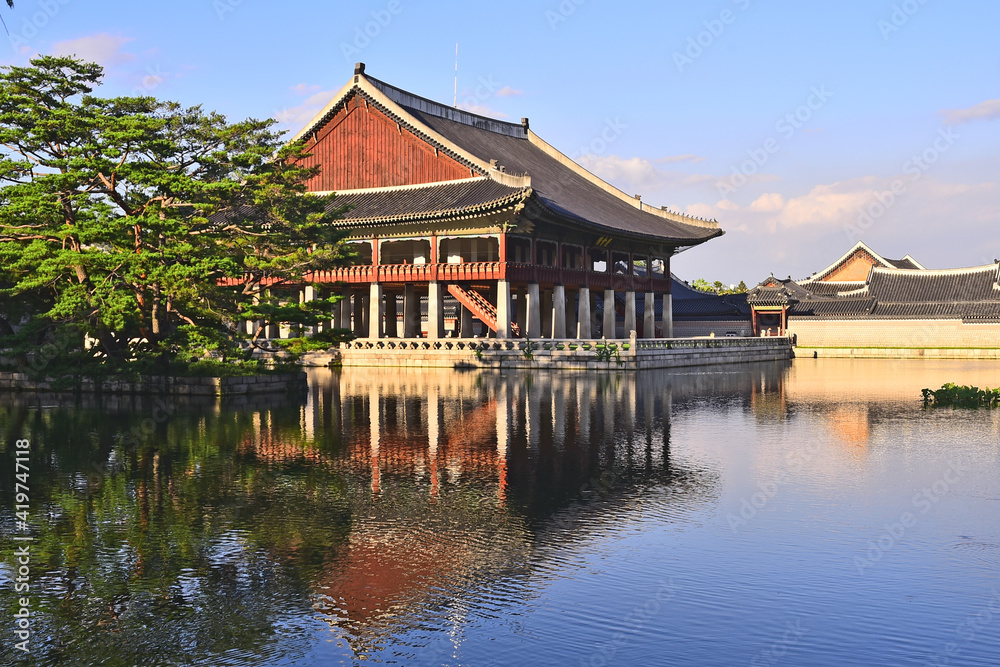 한국의 고궁 건축물의 아름다움