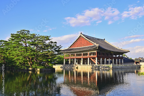 한국의 고궁 건축물의 아름다움 © MINHO
