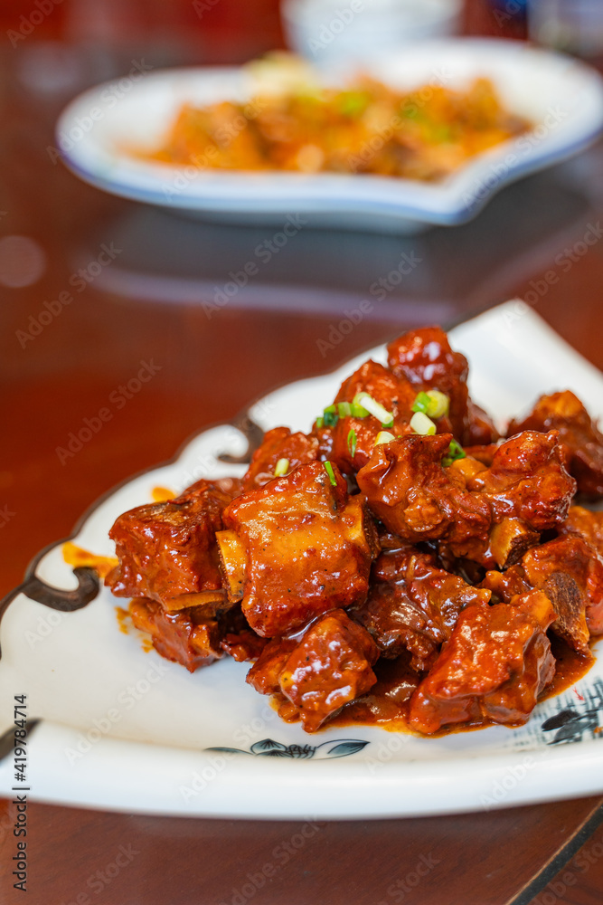 Braised spare ribs in brown sauce, a traditional Chinese cuisine.