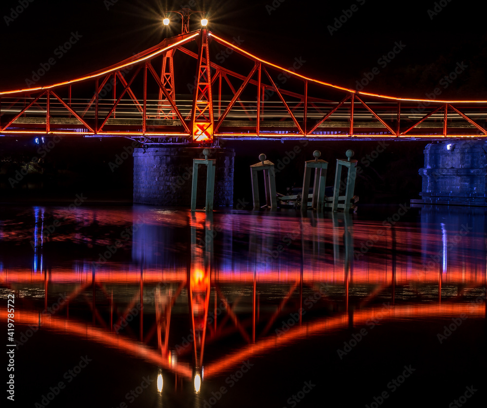 Obraz premium bridge at night