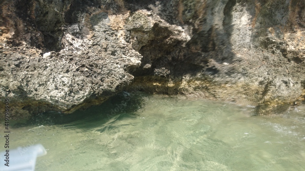 Fototapeta premium グアム岩場