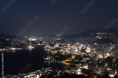 鍋冠山公園展望台からの長崎市街地夜景