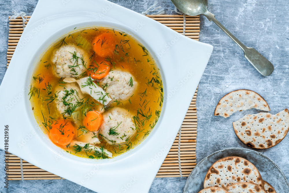 Fotografie Chicken and matzo ball soup