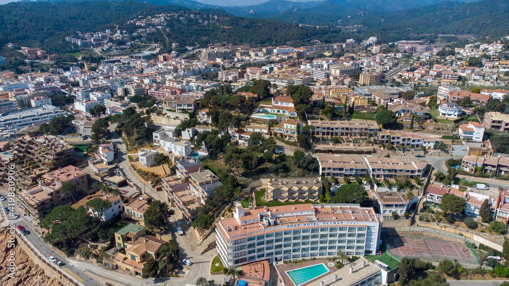 Fototapeta premium aerial view of the city tossa de mar